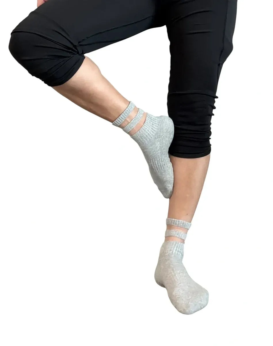 Audrey Gray Mesh Crew Pilates Grip Socks